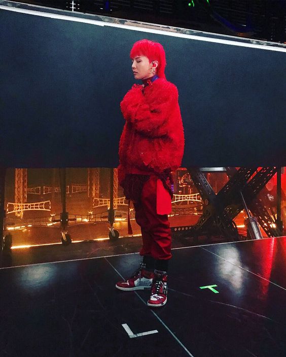 G-Dragon（ジヨン）が着用したスニーカー等を紹介*