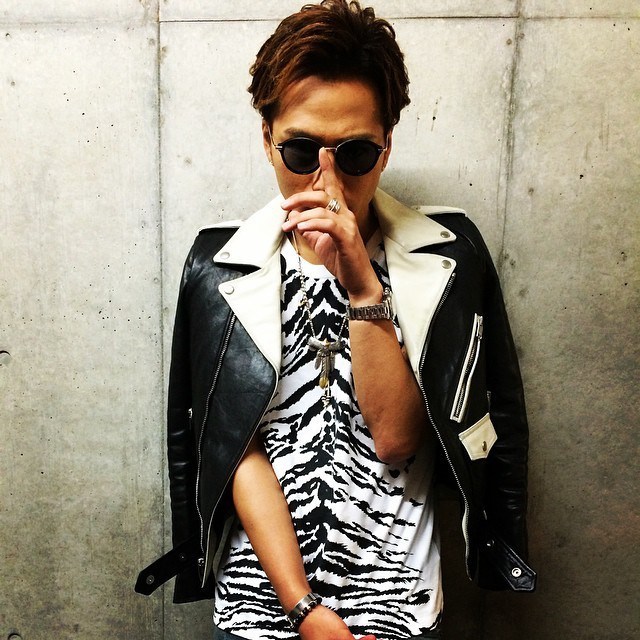 芸能人のライダースジャケットコーデまとめ 木村拓哉 松本潤 山下智久 登坂広臣