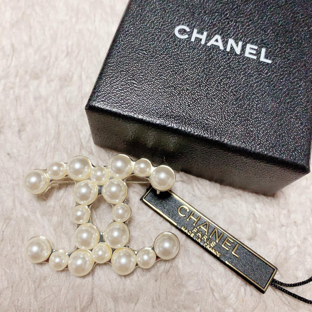 ♥️ CHANEL シャネル ♥️パール　ブローチ　g-dragon使用タイプ